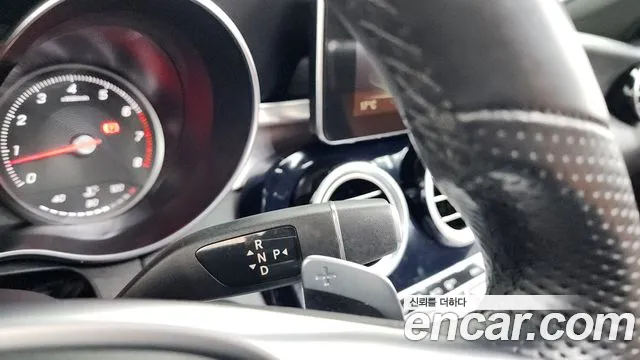 Mercedes-Benz C-Class 2018 thumb 10