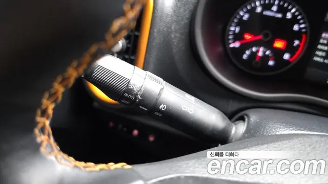 Kia morning 2021 thumb 2