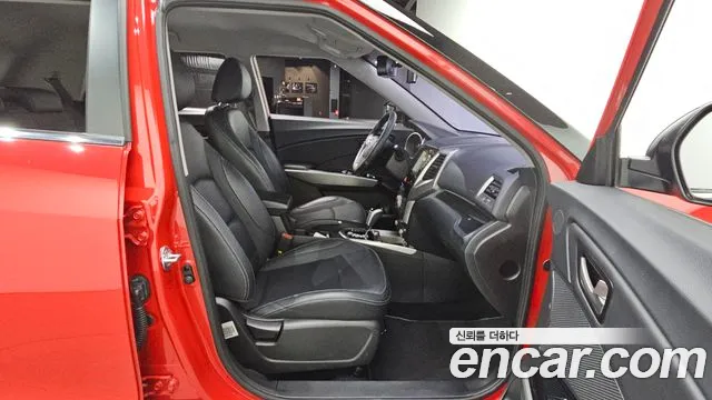 KGM Tivoli 2017 thumb 8