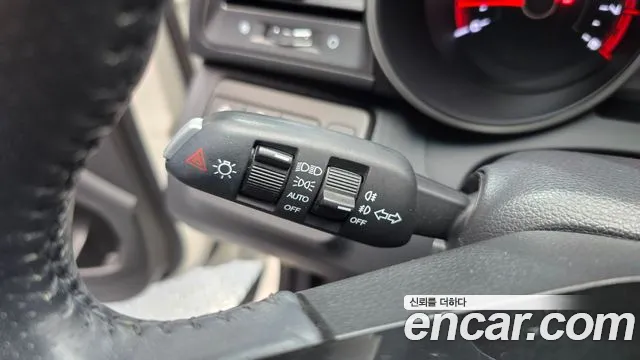 KGM Tivoli 2017 thumb 7