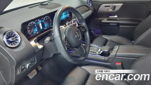 Mercedes-Benz GLB 2021 thumb 2