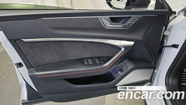 Audi RS7 2021 thumb 3