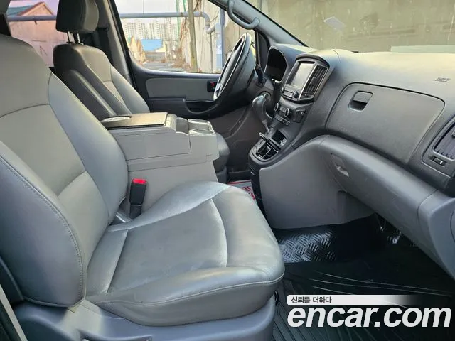 Hyundai Staria 2016 thumb 12