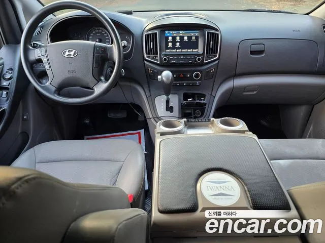 Hyundai Staria 2016 thumb 4