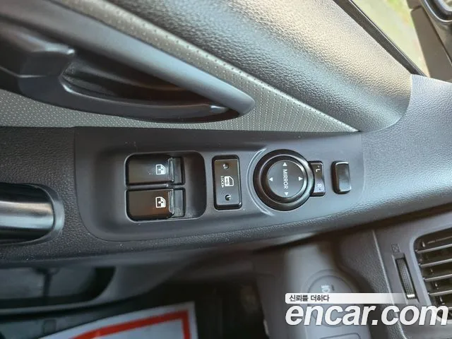 Hyundai Staria 2016 thumb 7