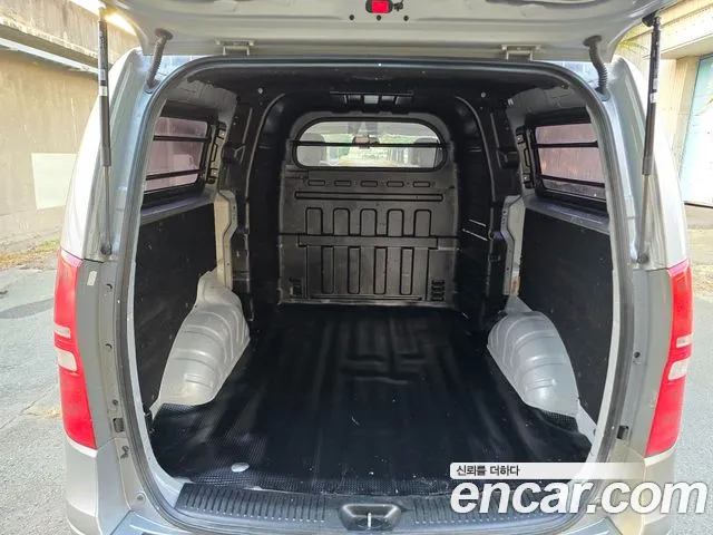 Hyundai Staria 2016 thumb 11