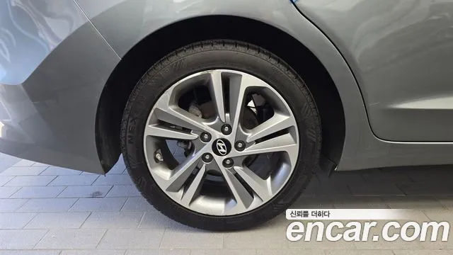 Hyundai Avante 2016 thumb 7