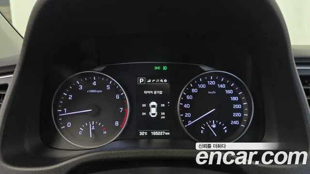 Hyundai Avante 2016 thumb 9