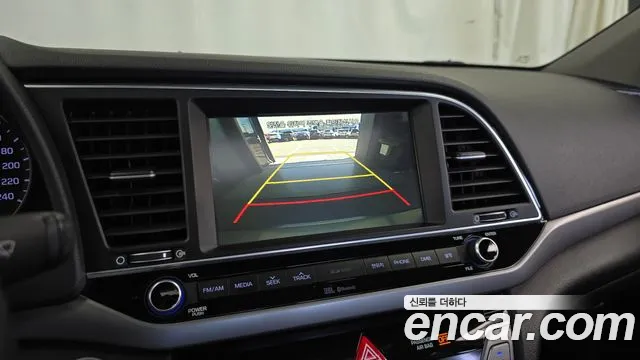 Hyundai Avante 2016 thumb 2