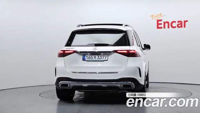 Mercedes-Benz E-Класс 2024 thumb 3