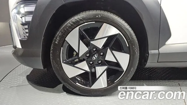 Hyundai Kona 2023 thumb 9