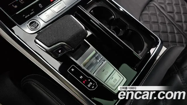 Audi Q8 2022 thumb 6