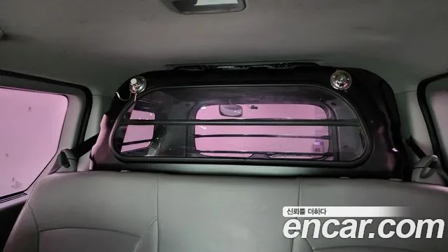 Hyundai Staria 2018 thumb 8