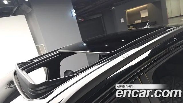 Audi Q7 2022 thumb 9