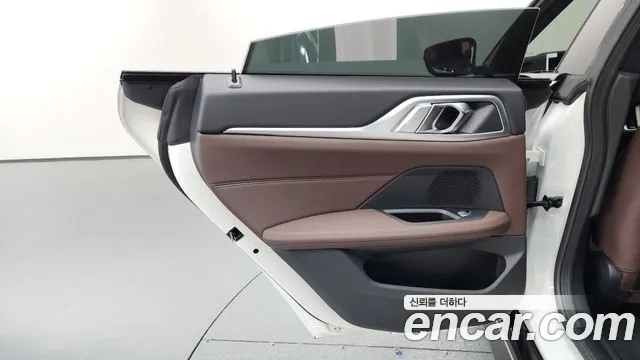 BMW 4 серии 2025 thumb 2