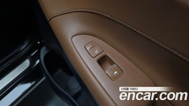 Hyundai Grandeur 2017 thumb 10