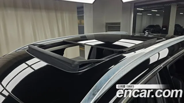 Volvo XC90 2016 thumb 4