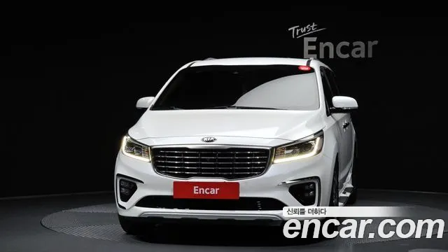 Kia Carnival 2019 thumb 4