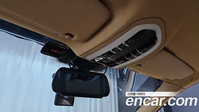 Porsche Cayenne 2011 thumb 6