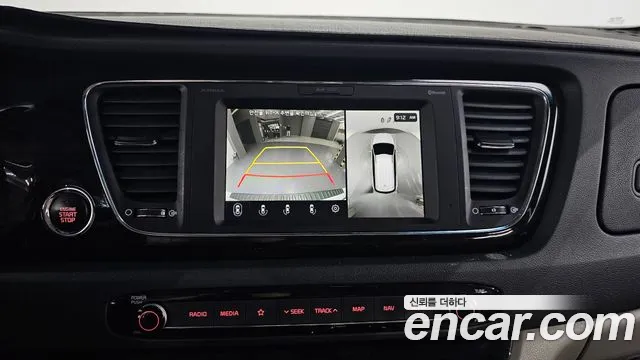 Kia Carnival 2018 thumb 11