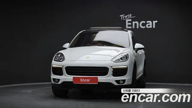 Porsche Cayenne 2016 thumb 9