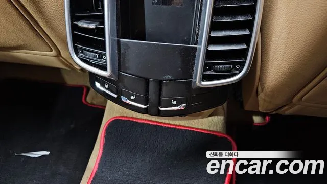 Porsche Cayenne 2016 thumb 5