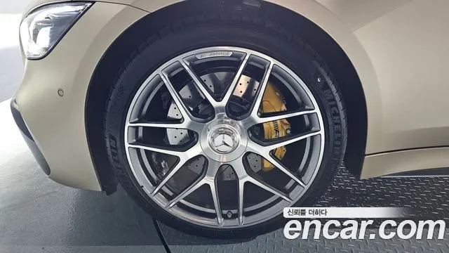 Mercedes-Benz AMG GT 2023 thumb 4
