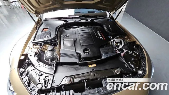 Mercedes-Benz AMG GT 2023 thumb 3