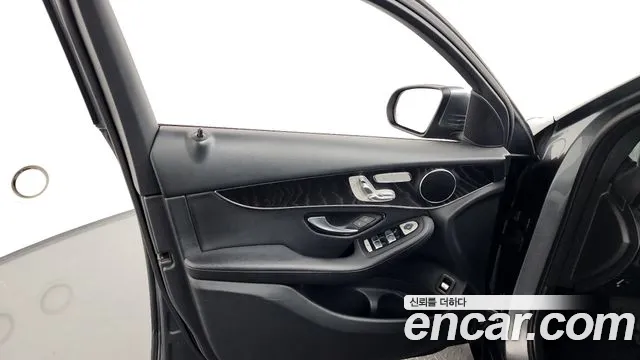 Mercedes-Benz GLC 2019 thumb 8