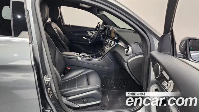 Mercedes-Benz GLC 2019 thumb 10