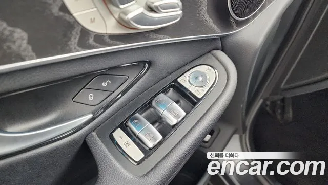Mercedes-Benz GLC 2019 thumb 11