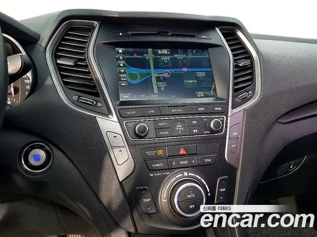 Hyundai Santafe 2015 thumb 10