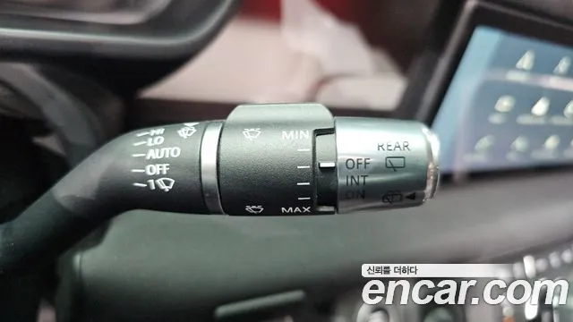 Land Rover Defender 2020 thumb 5