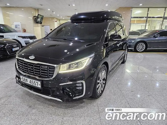 Kia Carnival 2018 thumb 4