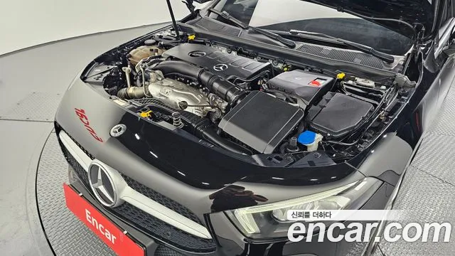 Mercedes-Benz A-Class 2020 thumb 6