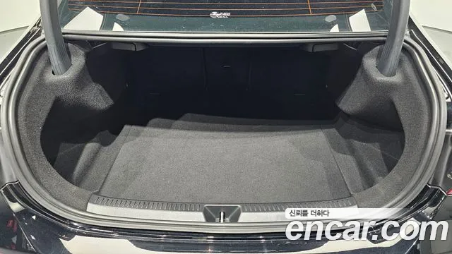 Mercedes-Benz A-Class 2020 thumb 2