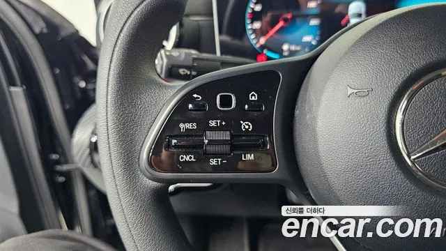 Mercedes-Benz A-Class 2020 thumb 5