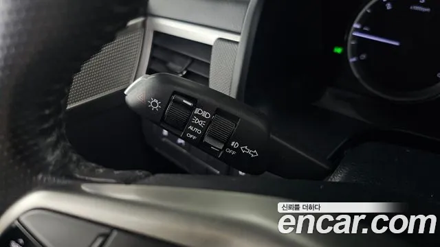 KGM Rexton 2019 thumb 2