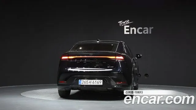 Toyota Prius 2026 thumb 4