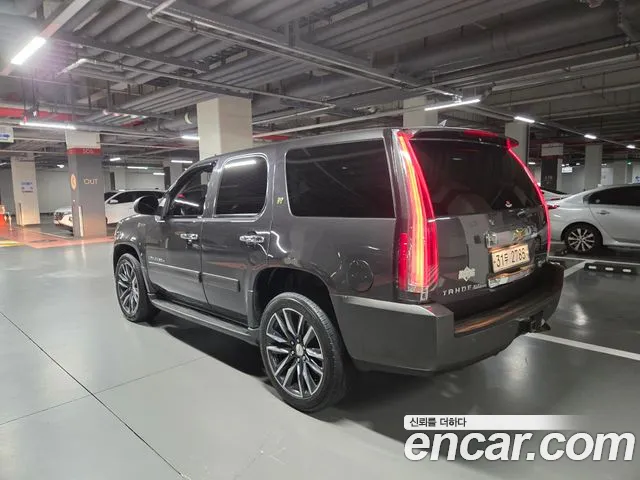 Chevrolet Tahoe 2010 thumb 6