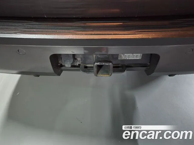 Chevrolet Tahoe 2010 thumb 3