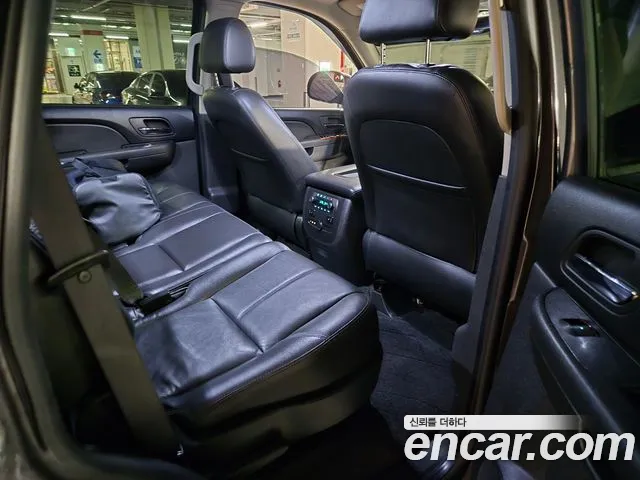 Chevrolet Tahoe 2010 thumb 10