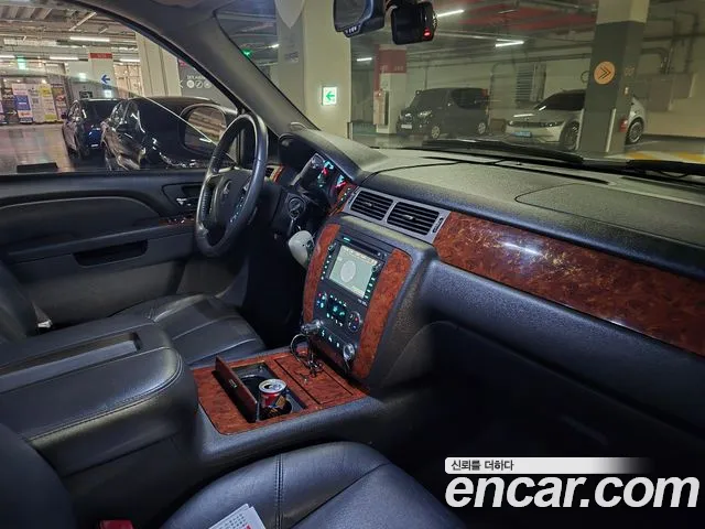 Chevrolet Tahoe 2010 thumb 5