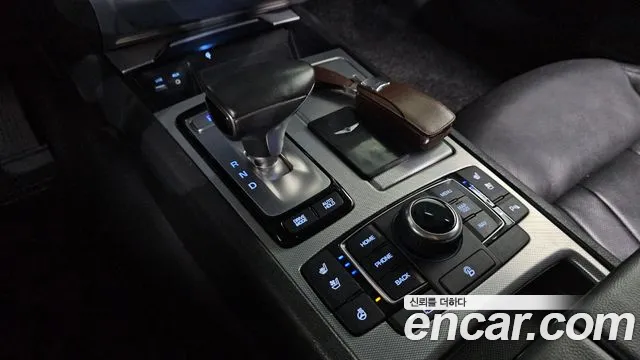 Genesis G80 2016 thumb 4