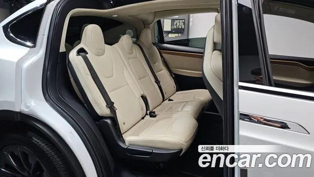 Tesla Model X 2019 thumb 3