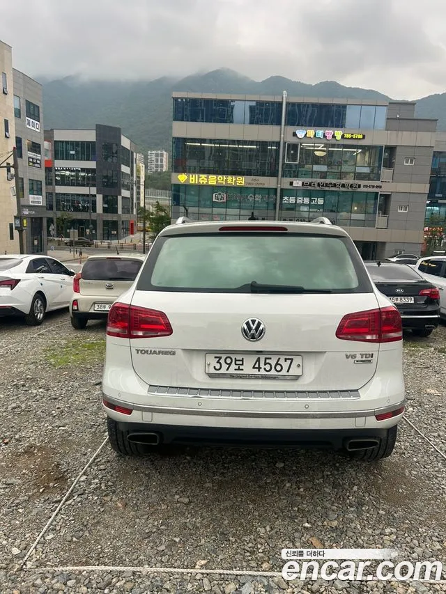 Volkswagen Touareg 2015 thumb 2