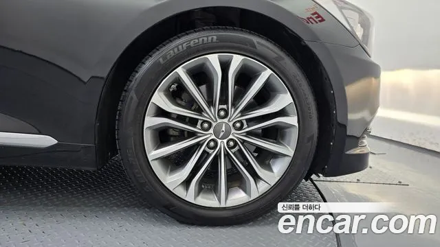 Hyundai Genesis 2014 thumb 2