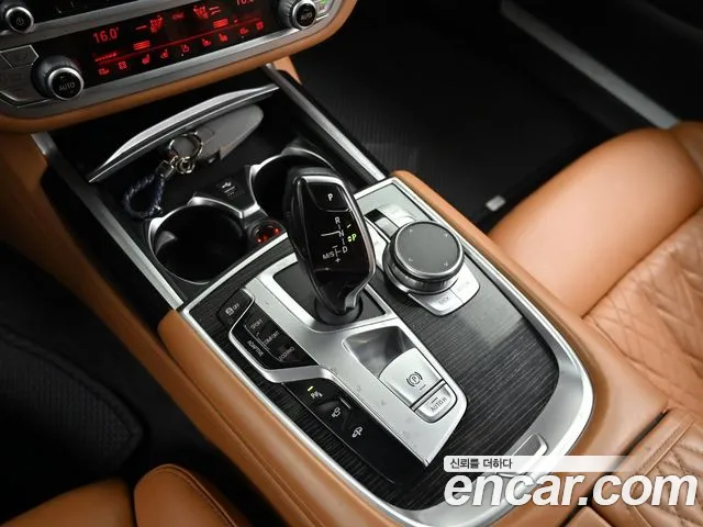 BMW 7 серии 2021 thumb 12