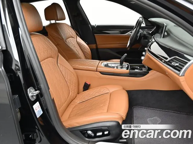 BMW 7 серии 2021 thumb 4