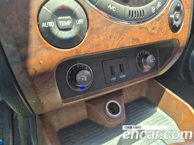 KGM Rexton 2015 thumb 5